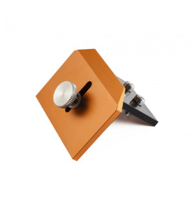 Vertical support for M3 and V8